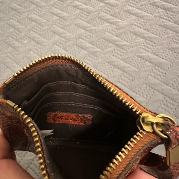 Madewell Transport Camera Bag with matching wallet - Picture 12 of 14